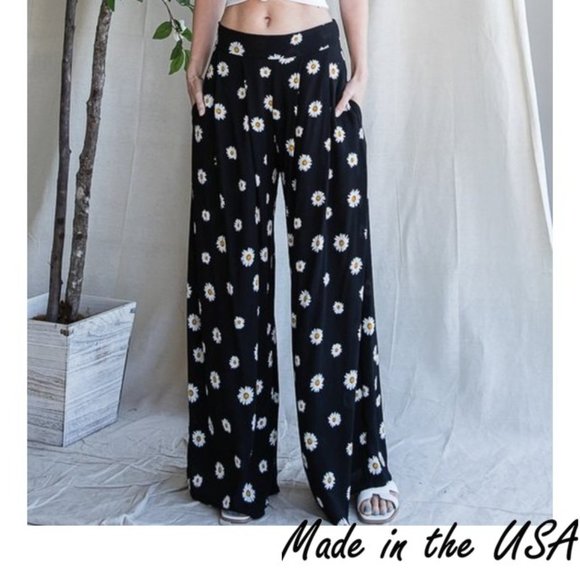 Boutique Pants - Daisy Printed Black Wide Leg Palazzo Pants